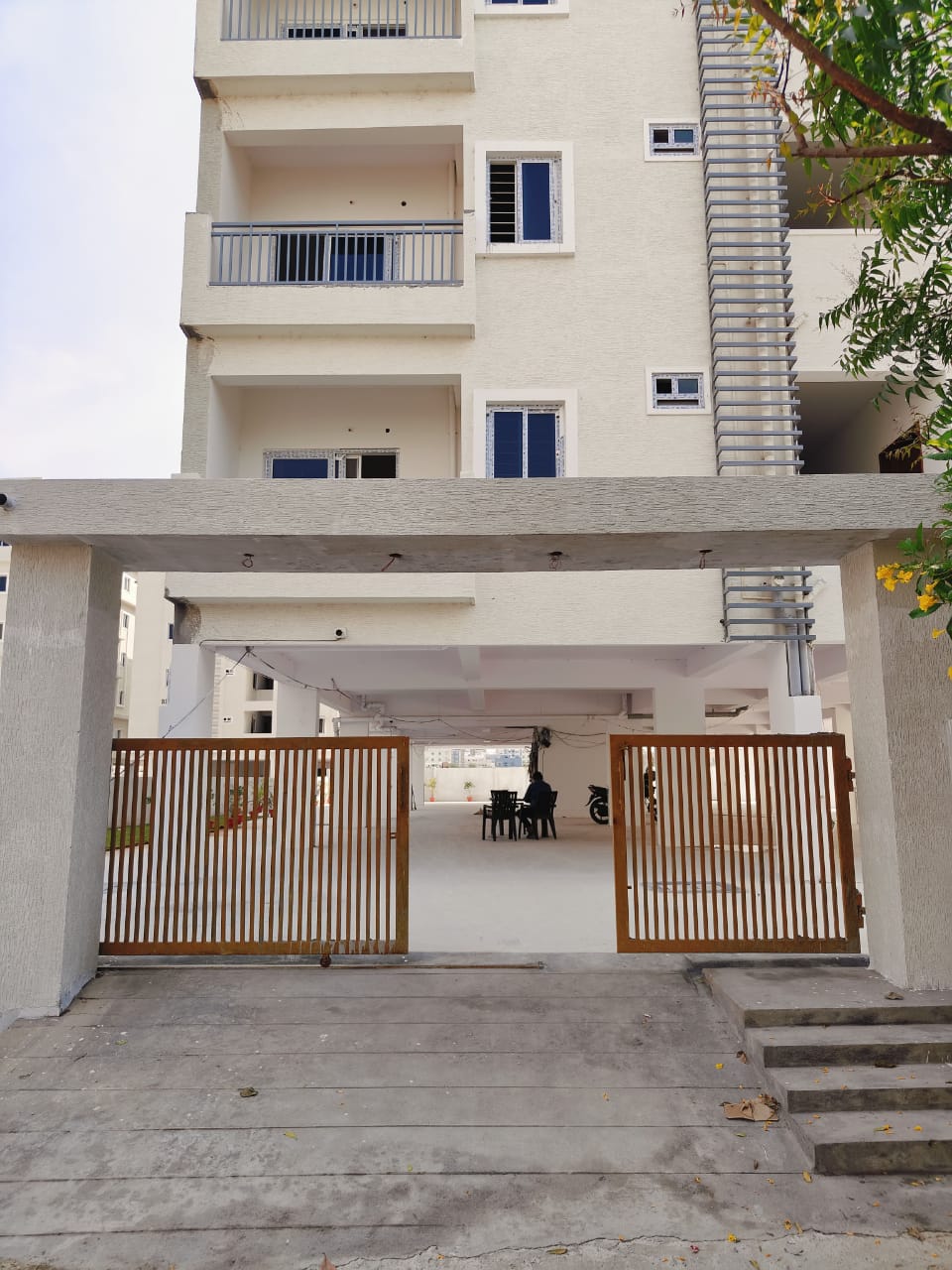 New Ready To Move Fully Gated Community Apartments At Ameenpur